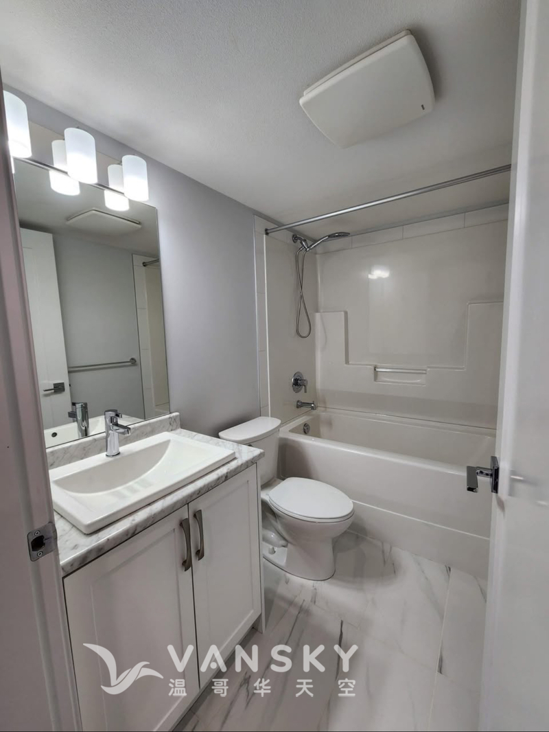 South surrey 1房一卫basement suite出租