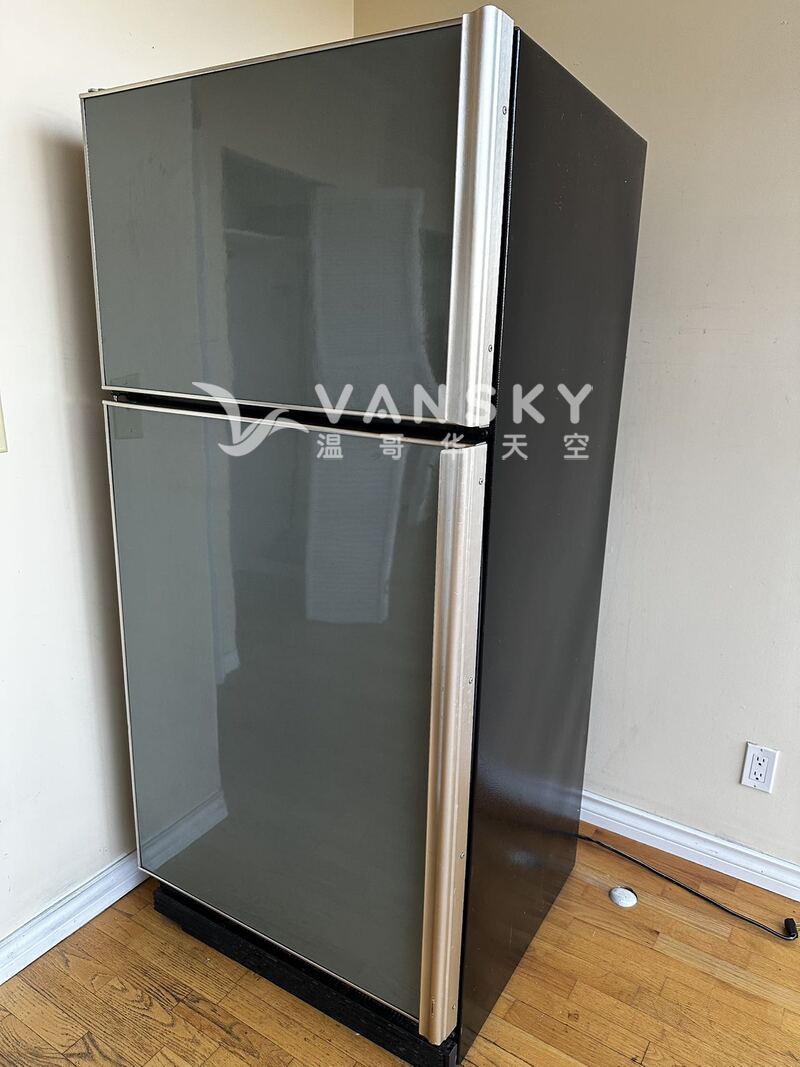 冰箱，炉头，微波炉，抽风机，洗碗机，洗衣机，干衣机，微波炉