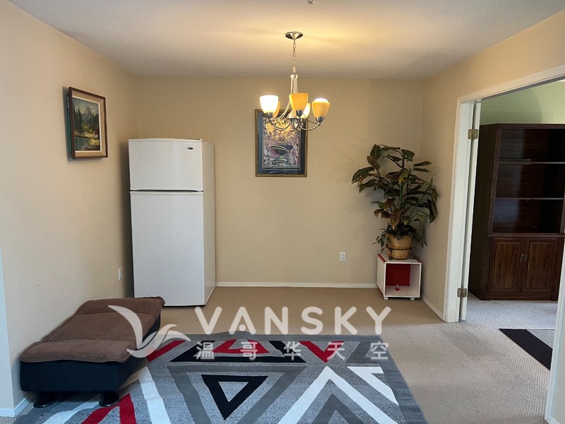 近素里中心地铁公园边顶层公寓一房间套房出租