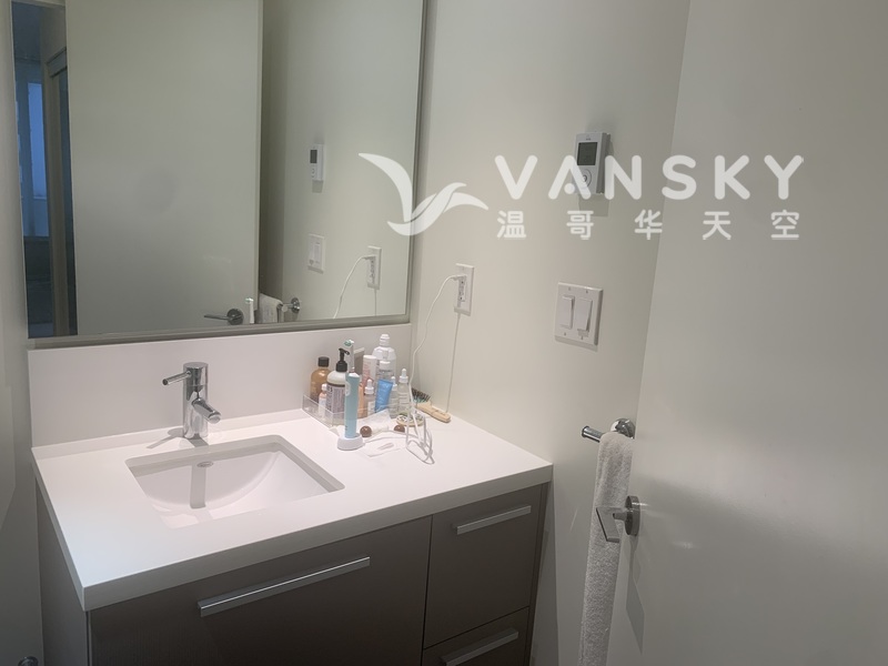 Metrotown 2b2b主卧分租