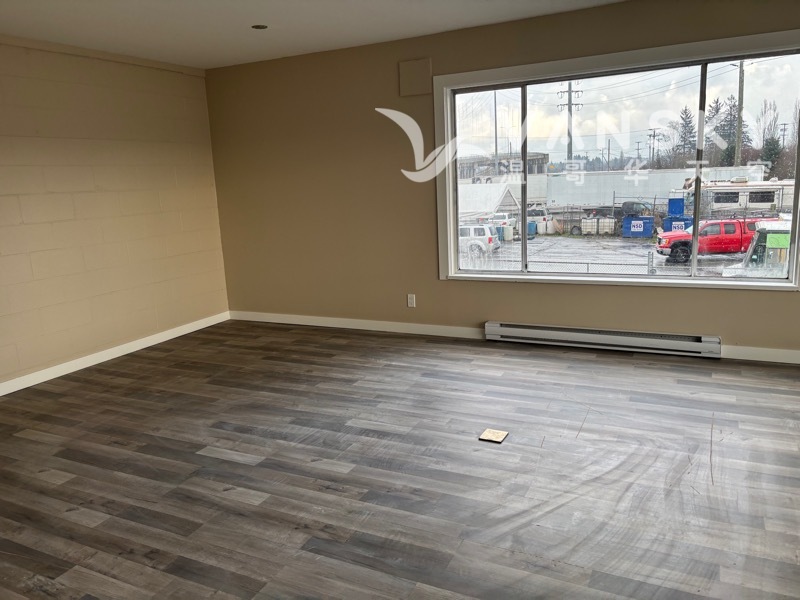 兰里市繁忙区二楼办公出租