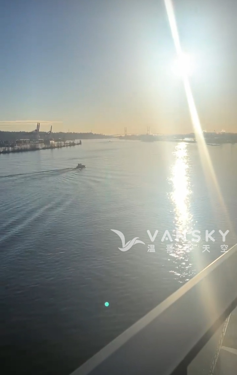 NewWest新西敏2房1den全新公寓出租