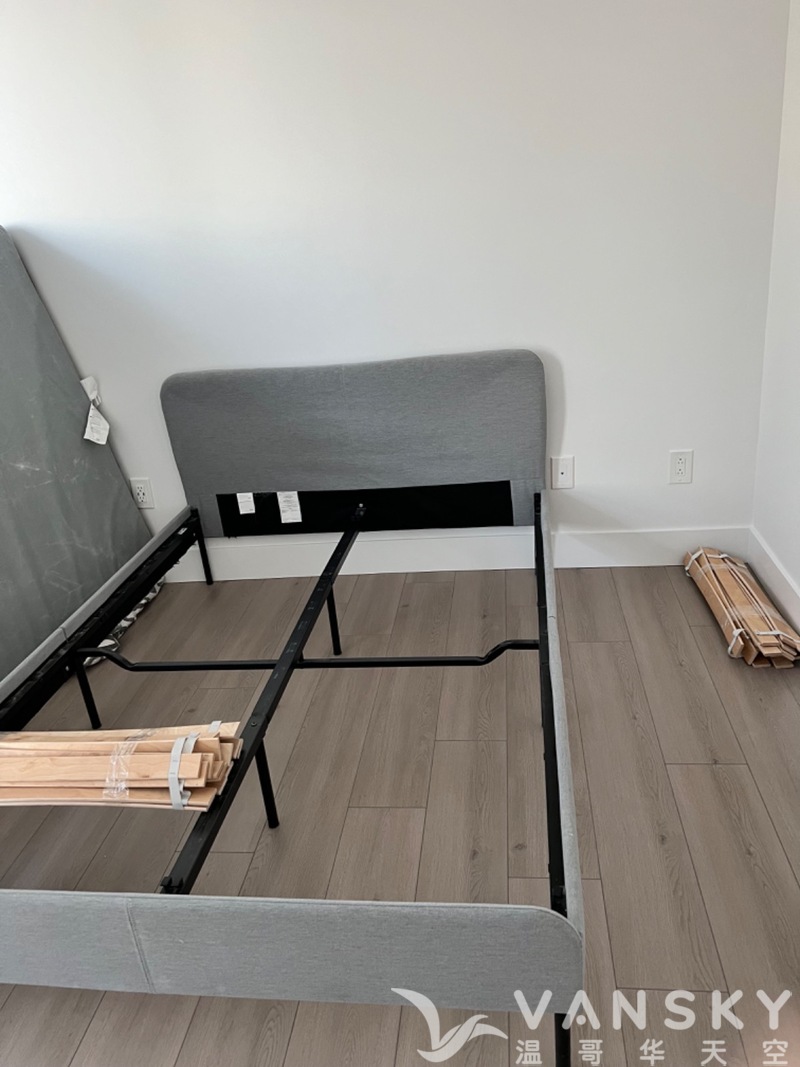 ikea双人床架+床垫