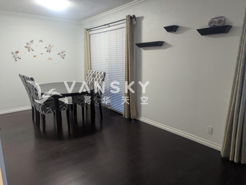 三房三廁温哥華特色屋樓上出租