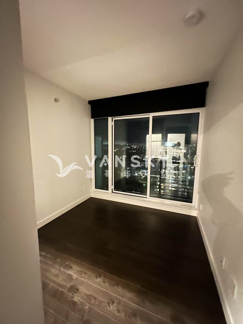 Brentwood 超级新两室一厅出租