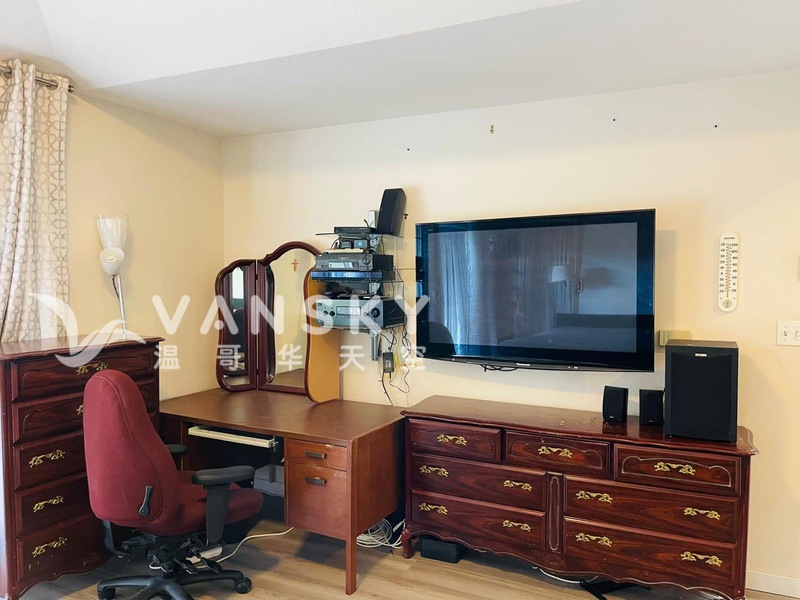 特大主人房近Prince Wales， Kitsilano中学，Lord Byng中学