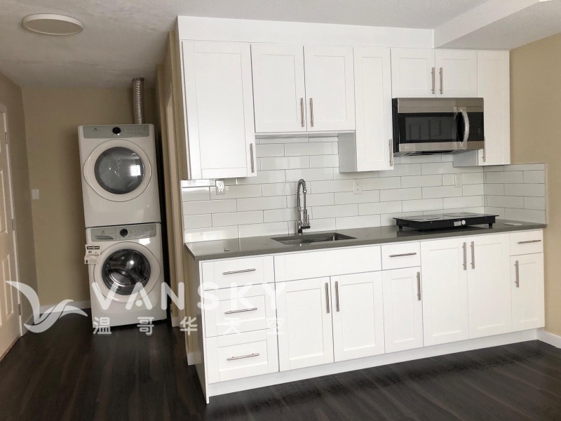 ***西區樓下2房1衛$2000 獨立洗乾衣機***