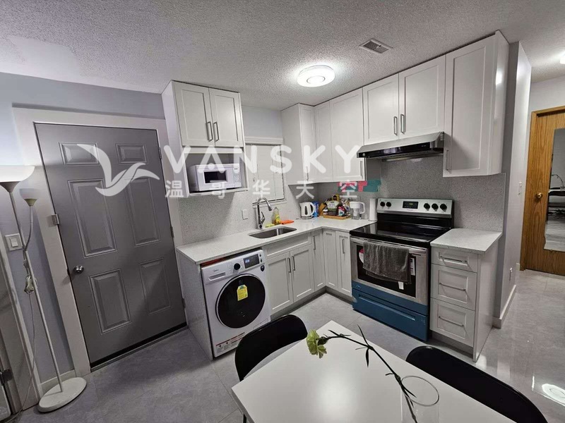 本拿比平地两房一厅出租