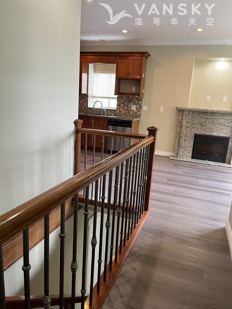 温东二楼3房2卫（近Victoria Dr.j夹53街）