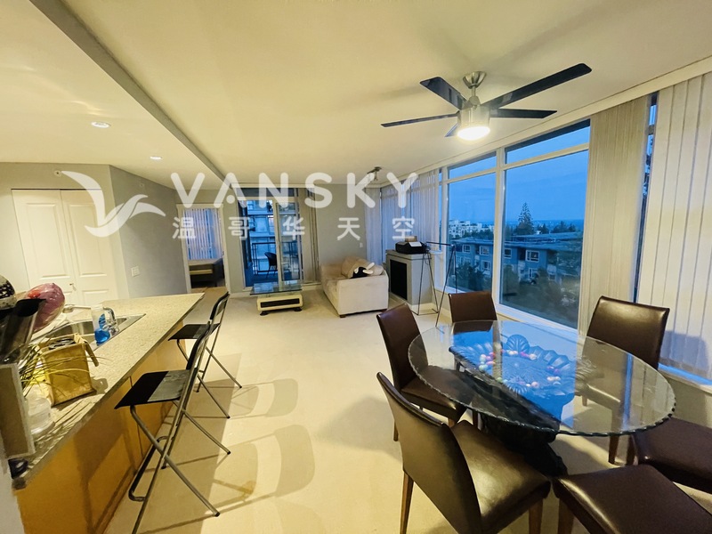 SFU大学山上2房2卫整租家具齐全