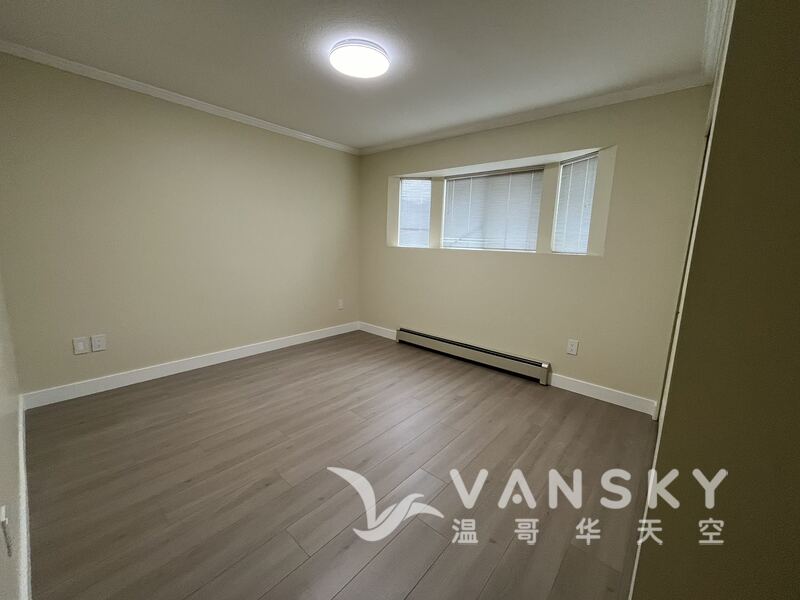 本拿比两房一厅出租