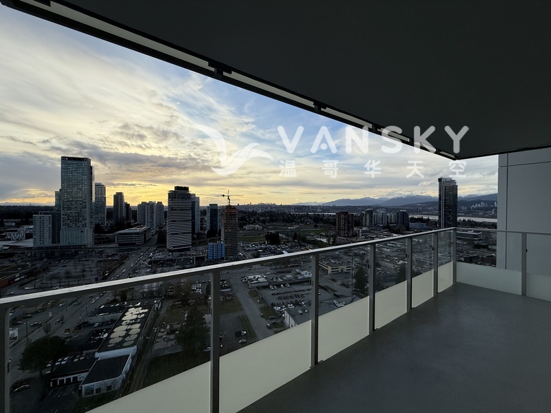 北Surrey中心全新高层公寓出租