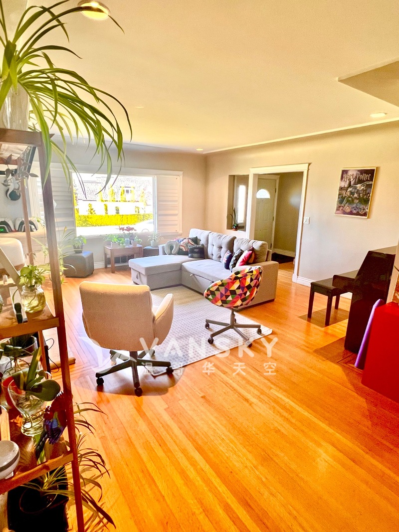 Burnaby三房靓屋upper level 