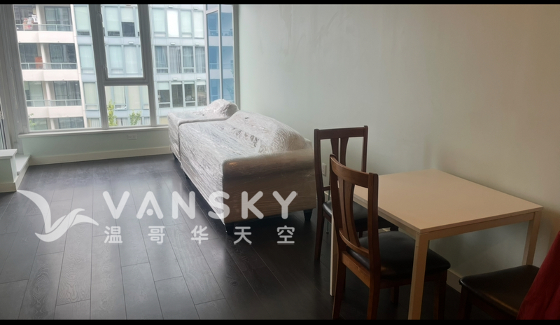 列治文市中心水泥柏文高層一房單元