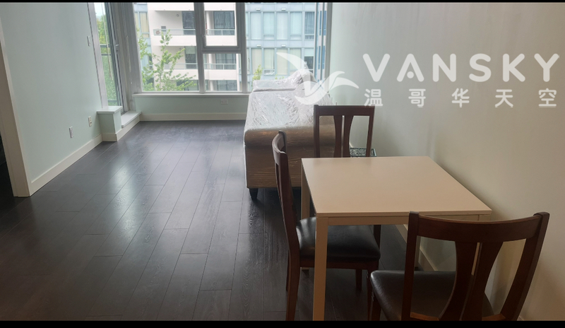 列治文市中心豪华高层水泥柏文单元。