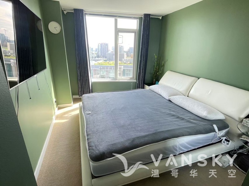 列治文中心高层公寓分租