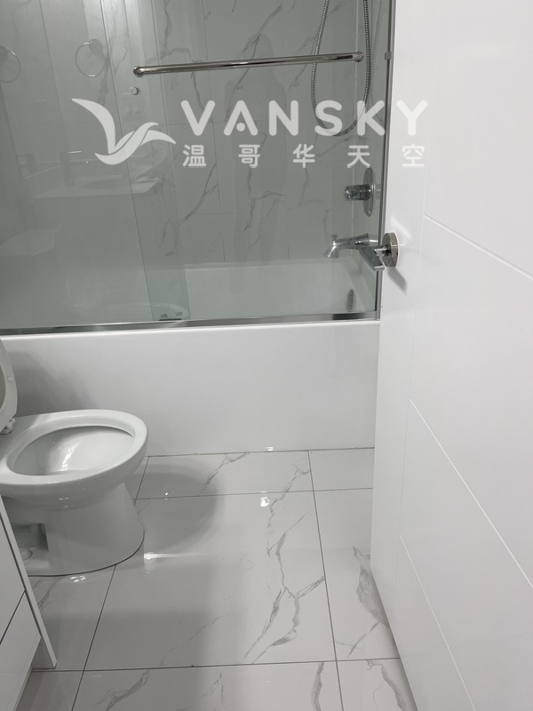 溫東近knight 和或多利41街二年新樓下套房出租，包水电上网，獨立门戶卫生间