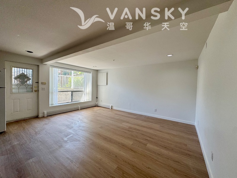 Kerrisdale两房一卫半地下室套间出租