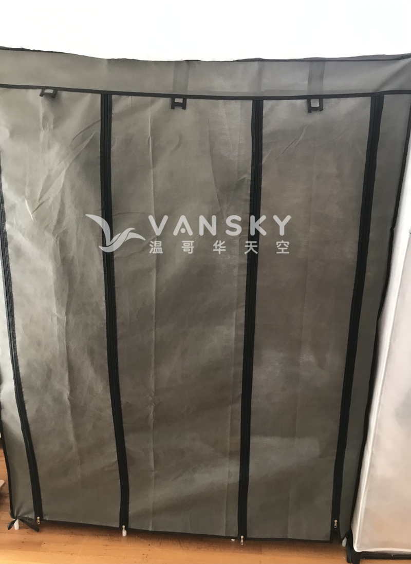 9.7成新的衣柜半价出售