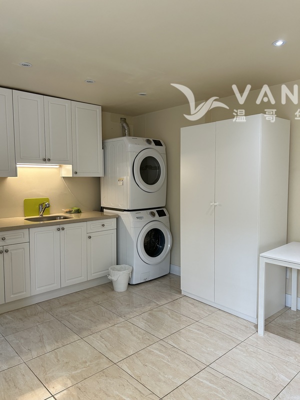 Burnaby大套房近BCIT Metro独立出入