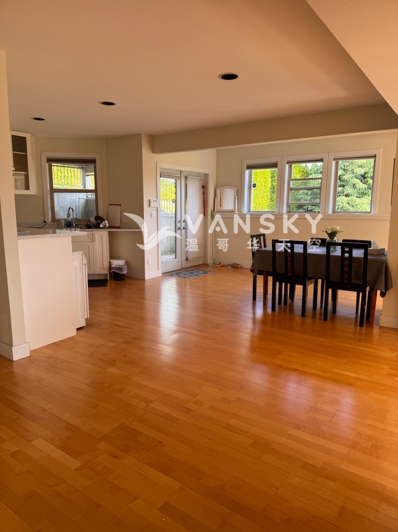 北素里台湾村2房2全卫