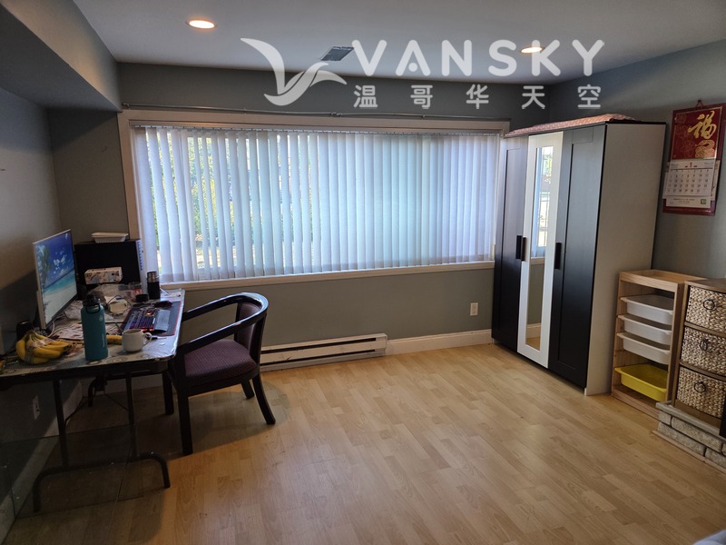 列志文独立屋一楼单间出租