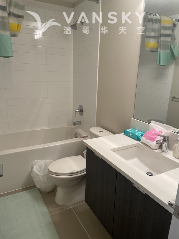 列治文沃尔玛旁Townhouse短租卧室月租仅$850，全包！