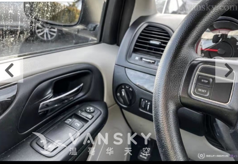 美国克莱斯勒道奇7人座超大空间