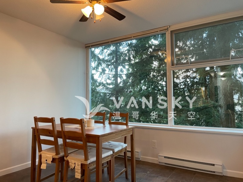 SFU Burnaby山上公寓两室两卫一车位出租