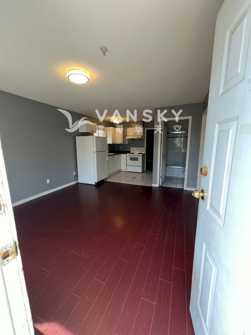 奇蘭里區Killarney E45街平地木地板1房1廳