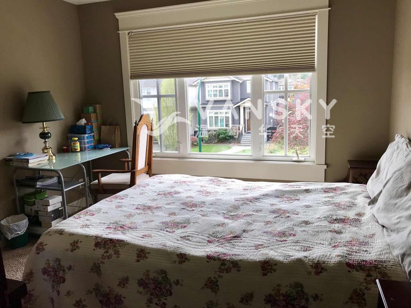 9月1日到12月30日出租近UBC独立屋有独立卫生间的卧室$1000每月