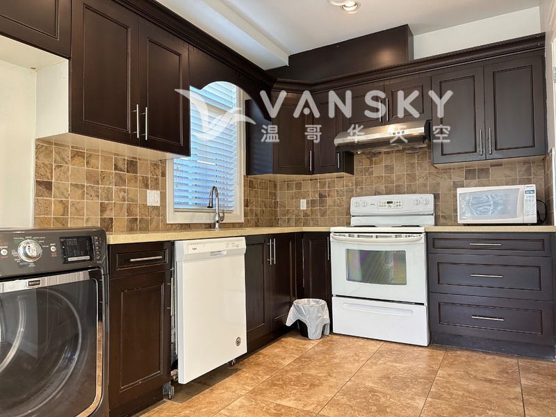 列治文4号路独立一房一厅出租