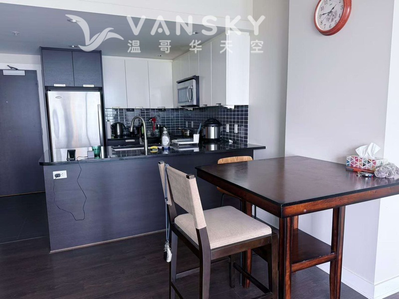 高贵林中心高层公寓一室一厅房东直租