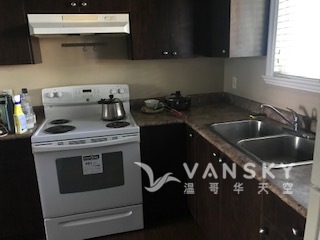 本拿比独立全地上一室一厅出租