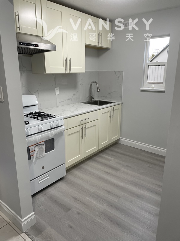 独立屋楼下出租