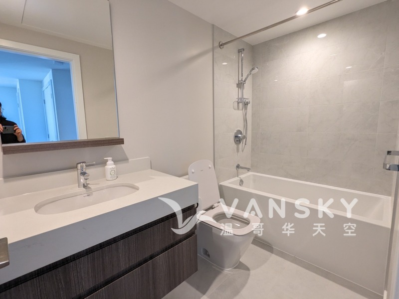 一年metrotown新兩房兩廁高樓