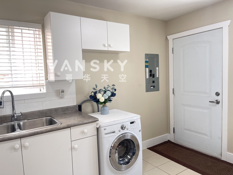 近地铁平地独立出入两室一厅/一室一书房