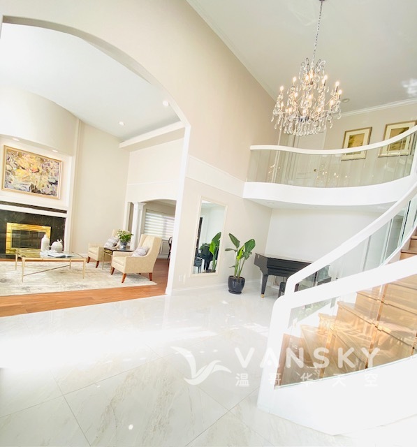 列治文西区Seafair全新装修豪宅