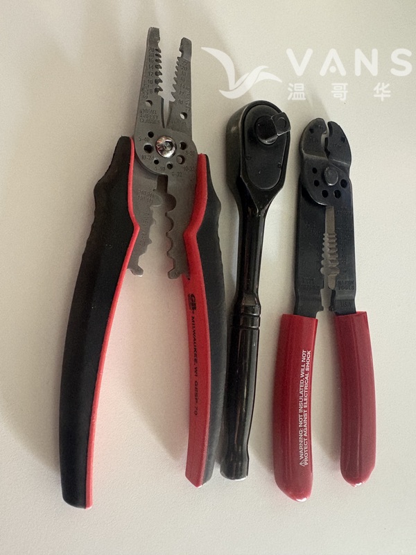 剥皮剪套筒接口