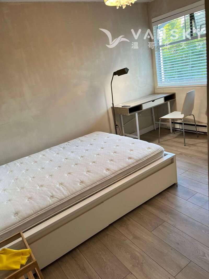 列治文Garden city夹Blundell独立豪斯出租