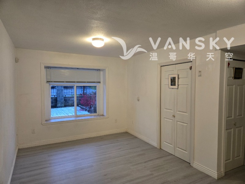 坐标本拿比Canada way夹BCIT小两居一车位