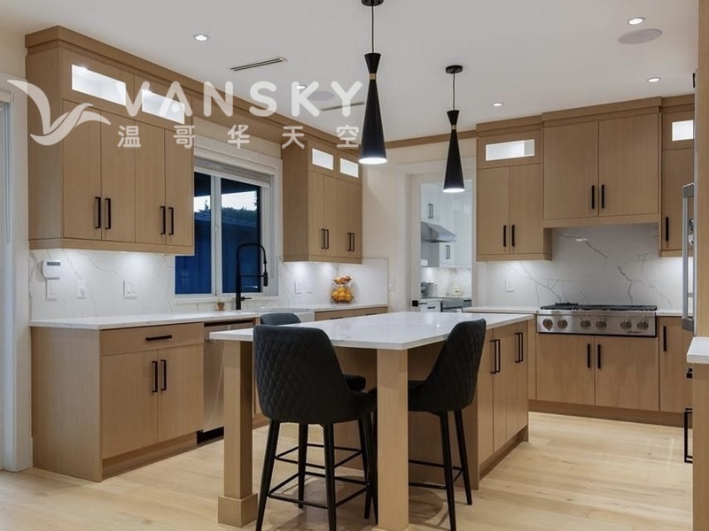 高檔餐桌和燈出售