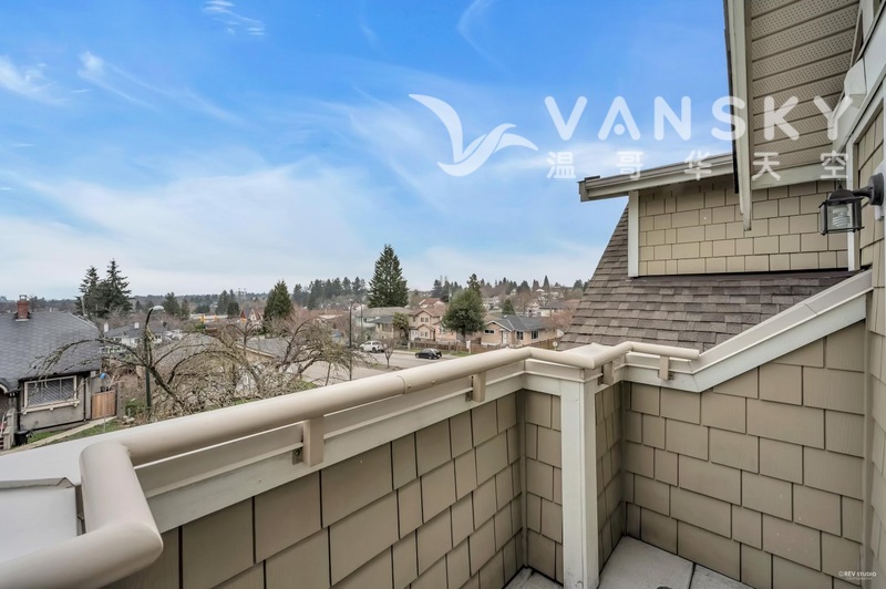 VCC/ Emily Carr/ Kensington附近城市屋顶层一房一卫独立套间出租