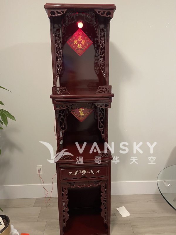 一年新佛台，有灯泡和抽屉，高2米，宽：51cm 深：41 cm, 列治文取 原价799加税，现399