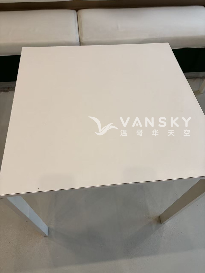 Metrotown桌椅自提 两人桌 四人桌