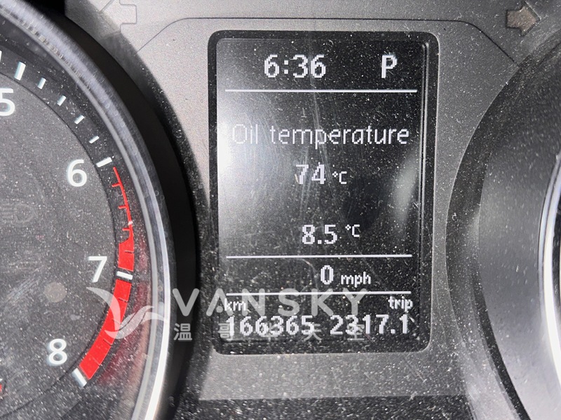 2015 年白色大众捷达