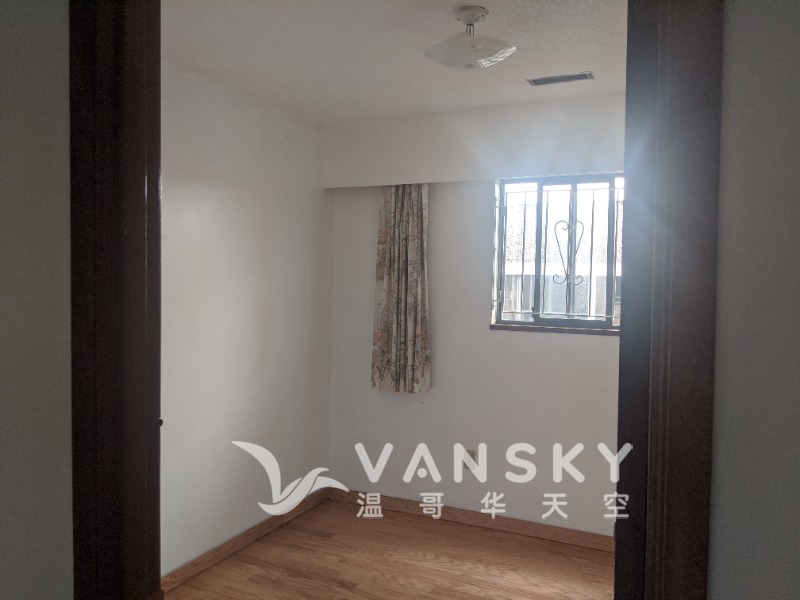 2br - 温东Fleming, 45st街  平地,两房,一厅,1浴室,厨房