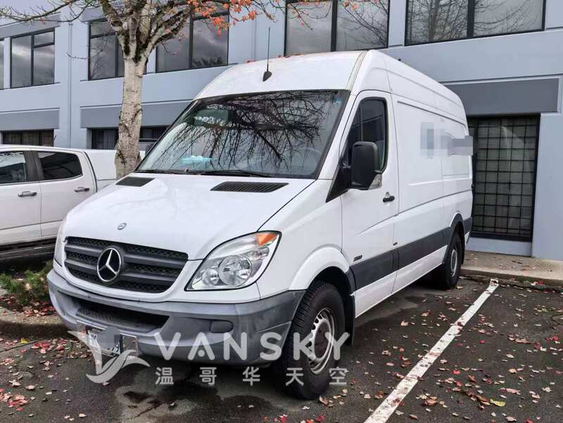 2013 Mercedes Benz 奔驰 sprinter 高顶箱货