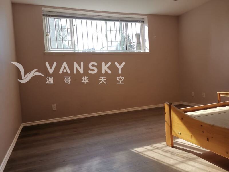 北本拿比独立出入半地上三卧室套房出租