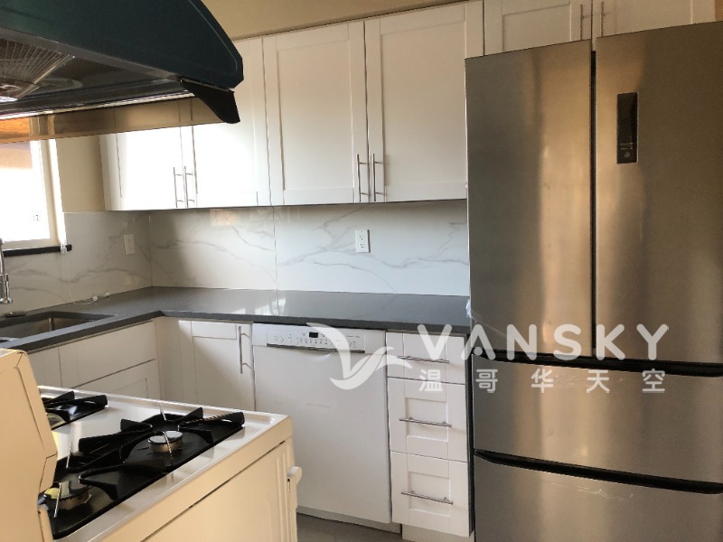 **列治文西區樓上4房2衛2厅獨立出入**